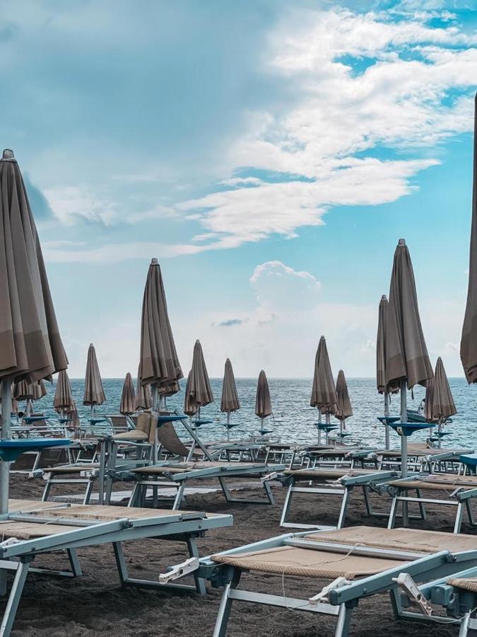 Maresuite Albissola Marina Exterior foto